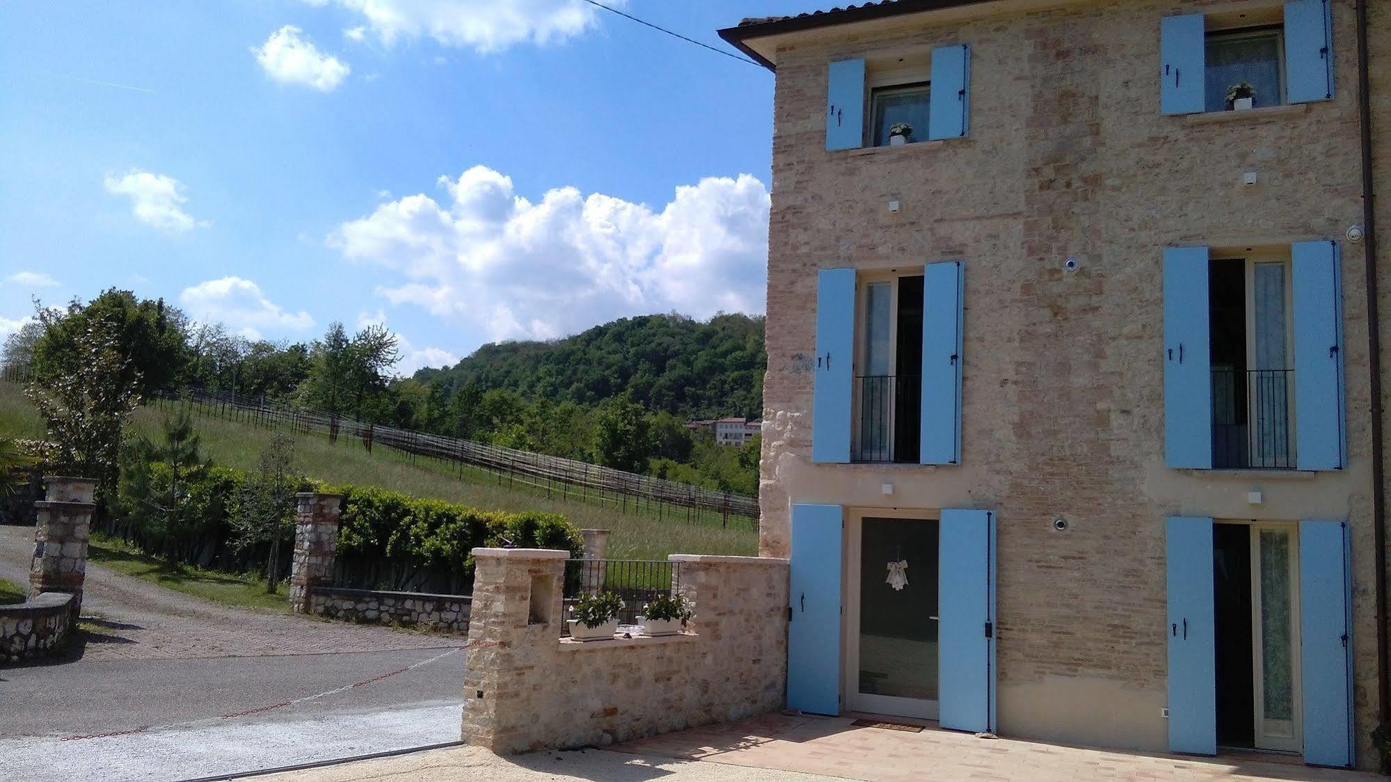 ホテル Casa Daisy Paderno del Grappa エクステリア 写真