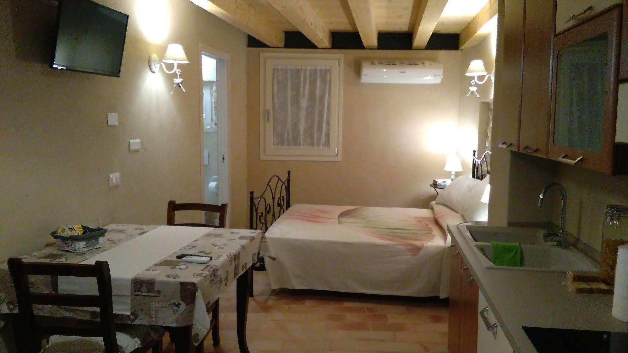 ホテル Casa Daisy Paderno del Grappa エクステリア 写真